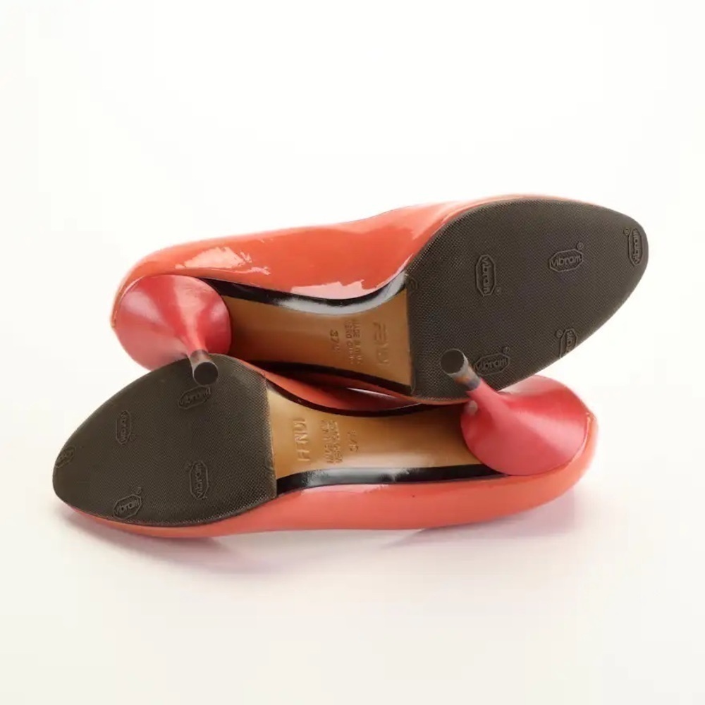 Fendi Leather Pumps with Stiletto Heels - Picture 3 of 8